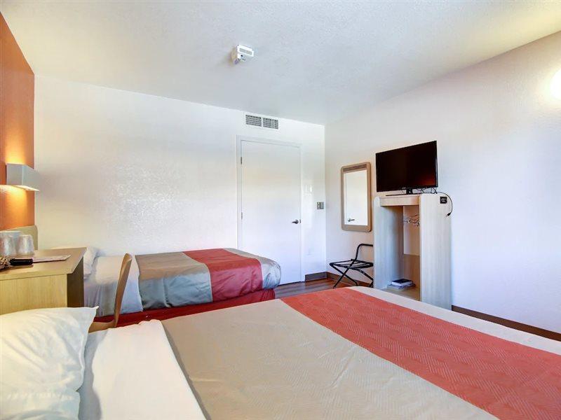 Quality Inn Santa Fe New Mexico Экстерьер фото